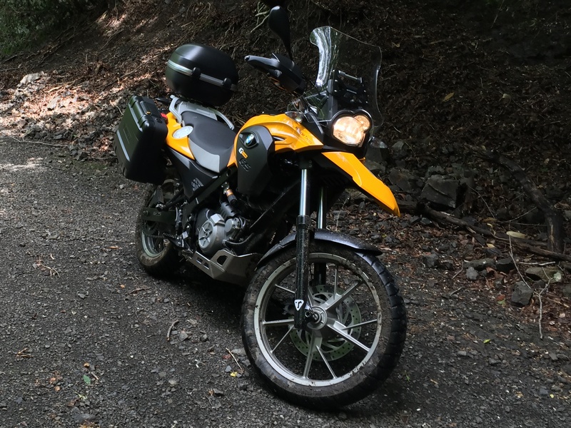 ダートの上のG650GS